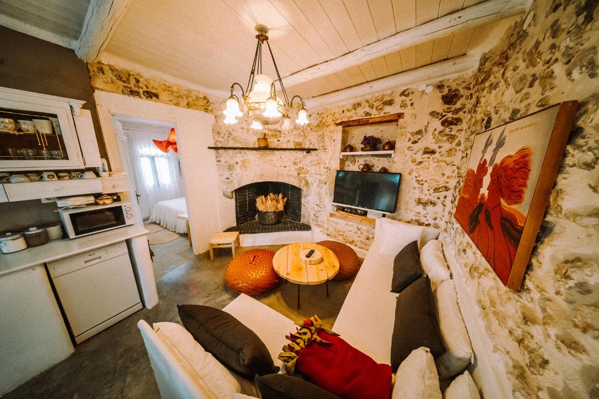 Antonia'S Stonebuilt Mansion With A Private Pool Villa Armenoi  ภายนอก รูปภาพ