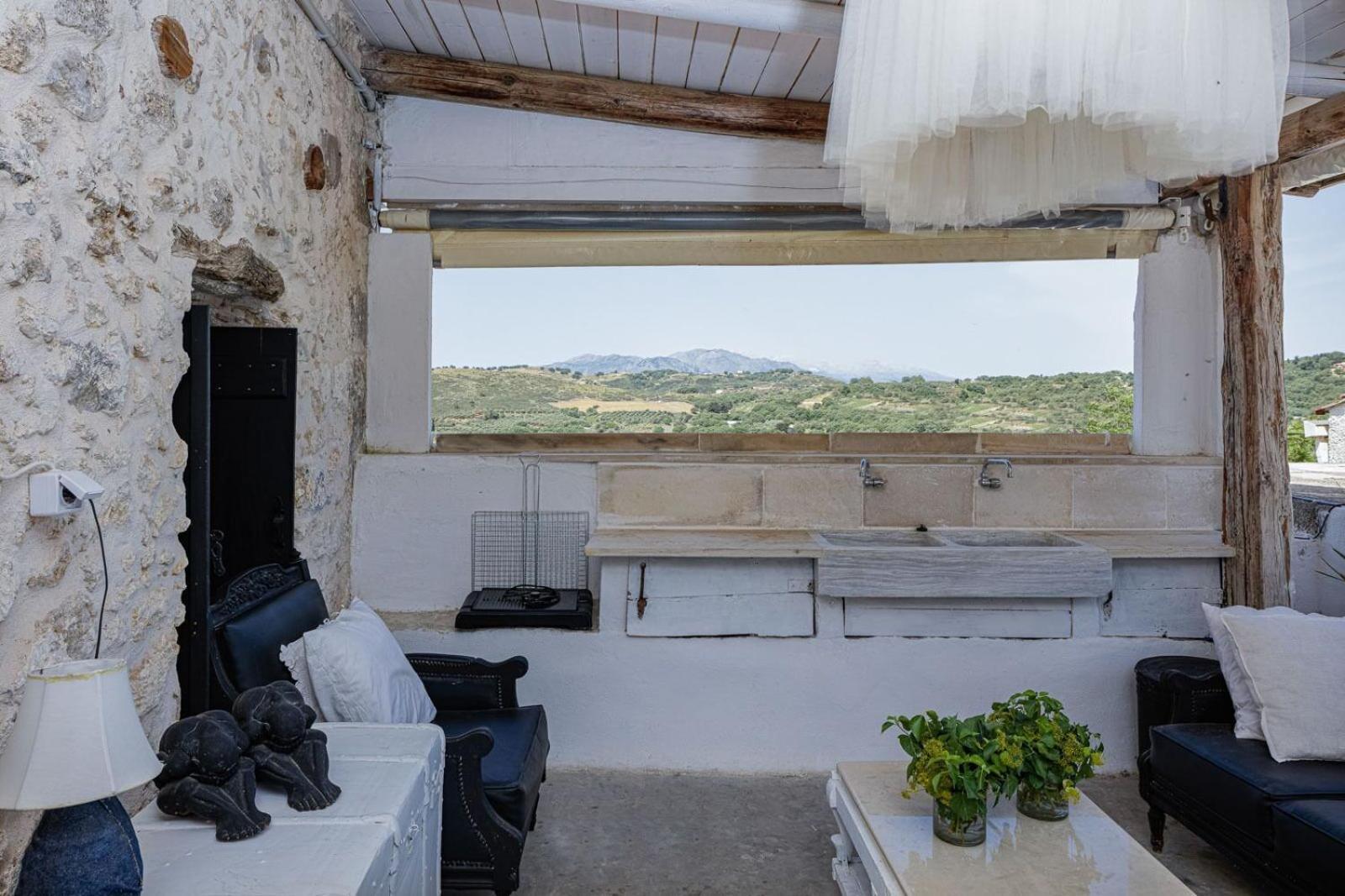 Antonia'S Stonebuilt Mansion With A Private Pool Villa Armenoi  ภายนอก รูปภาพ